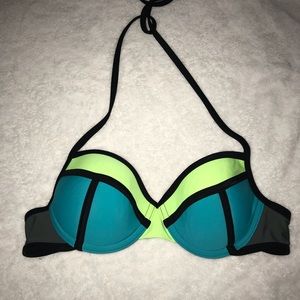 Xhilaration bikini top